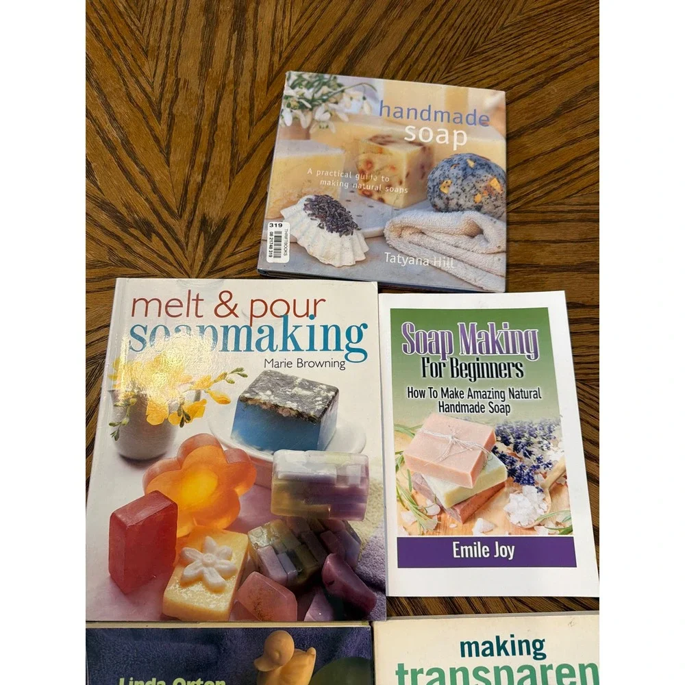 Life of the Party Goat Milk Soap Making Kit Silicone Molds Dyes Books Cutter 5lb